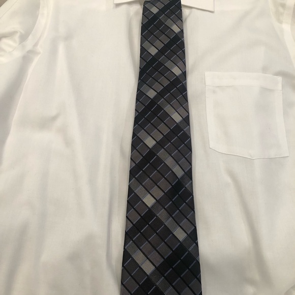 EUC asst ties. Grays and burgundy mix. Michael Kors Van Heusen Croft & Barrow - Picture 5 of 13